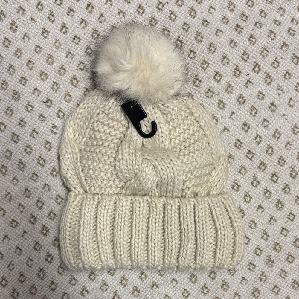 H&M Cream Cable Knit Pom Pom Hat